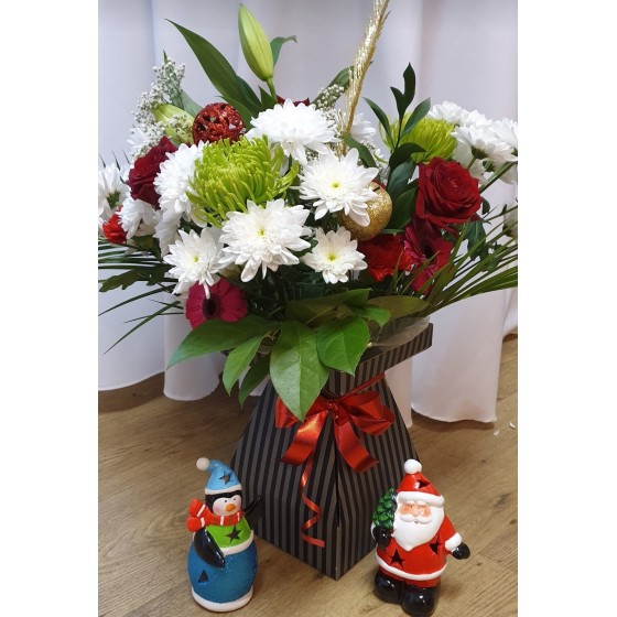 Festive Deluxe Giftboxed Bouquet