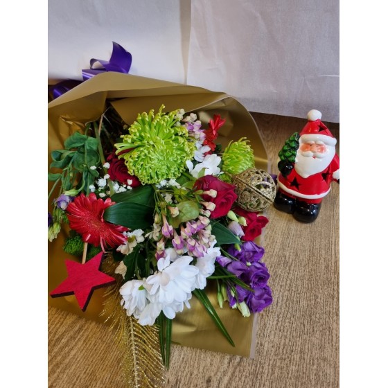 Festive Traditional Gift Bouquet